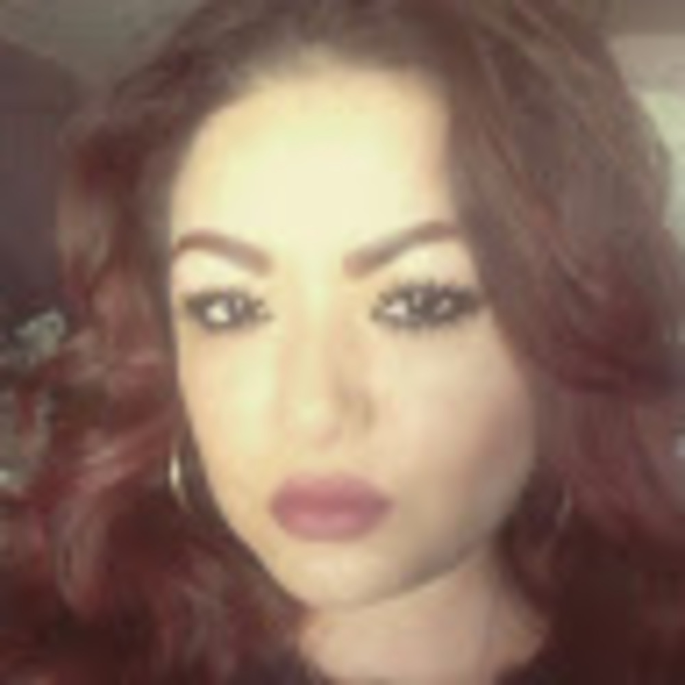 Meet your Posher, Claudia